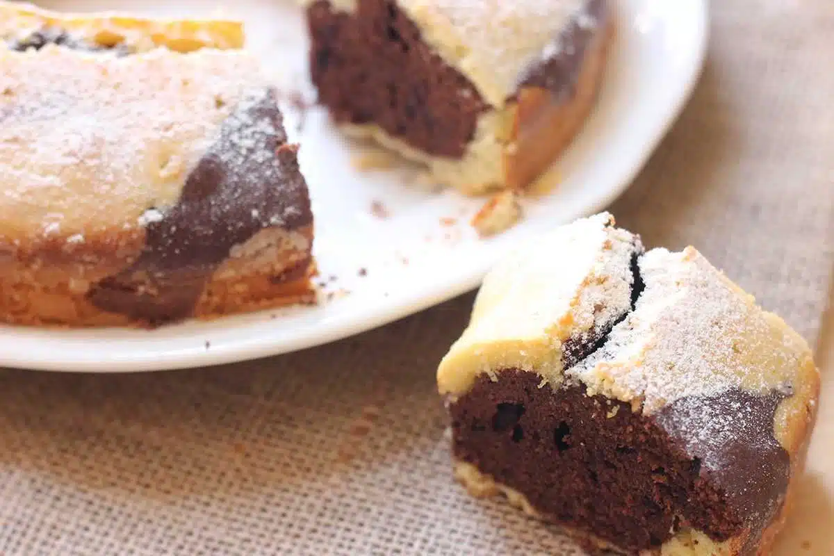 Ciambella marmorizzata: la ricetta del dolce soffice per la colazione 1